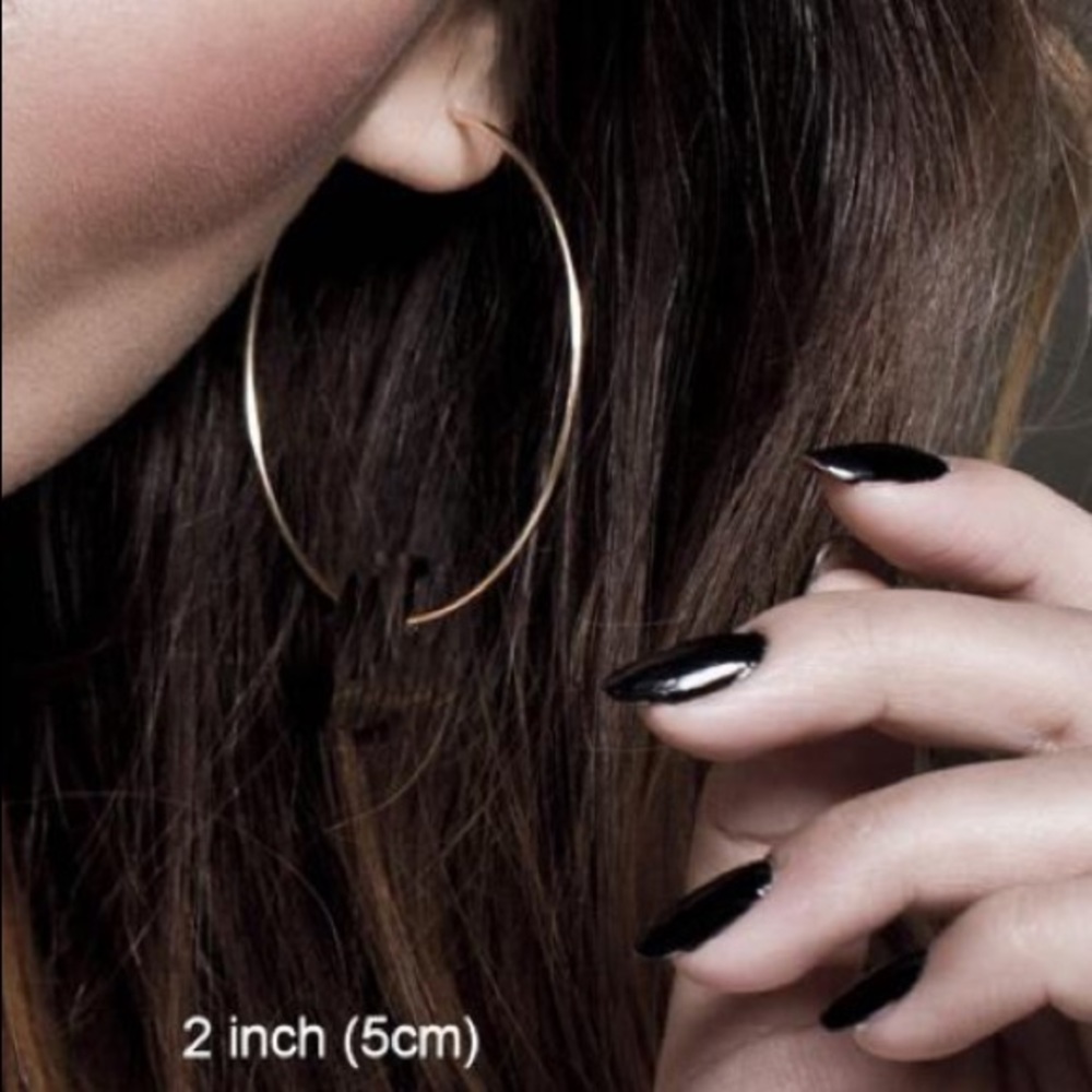 NEW๐๐BIG๐SILVERY HOOPS๐๐SIMPLE MODERN AWESOME - Picture 7 of 8